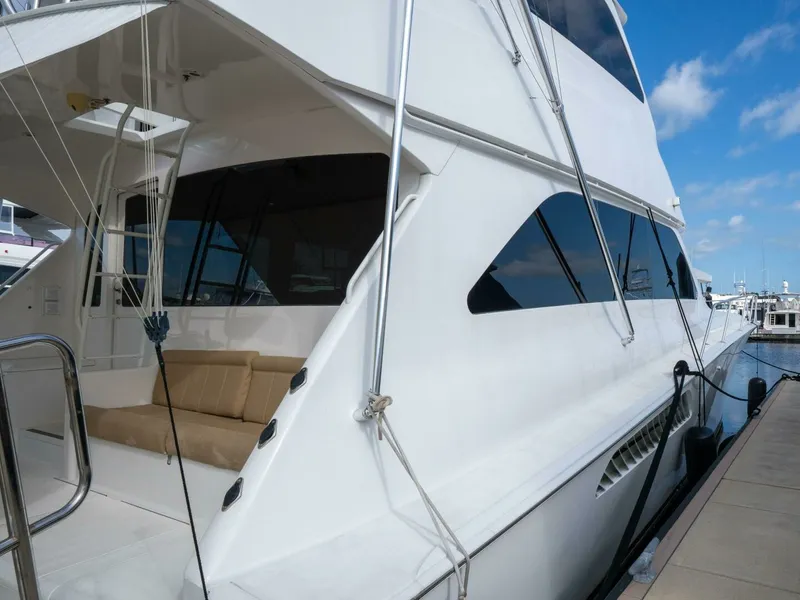 Slide: The Image of Viking 74 STREAM RUNNER- Starboard Cockpit 2005 Viking Enclosed STREAM RUNNER - 7674350