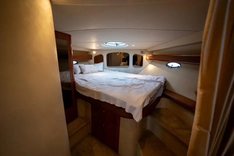 Slide: The Image of Cruisers 370 Express 2004 - 5149699