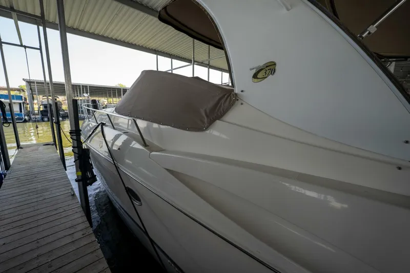 Slide: The Image of Cruisers 370 Express 2004 - 5149667