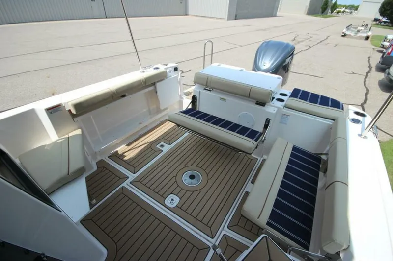 Slide: The Image of Ranger Tug R-27 Luxury Edition 2025 - 5150342