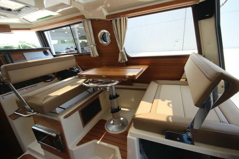 Slide: The Image of Ranger Tug R-27 Luxury Edition 2025 - 5150349