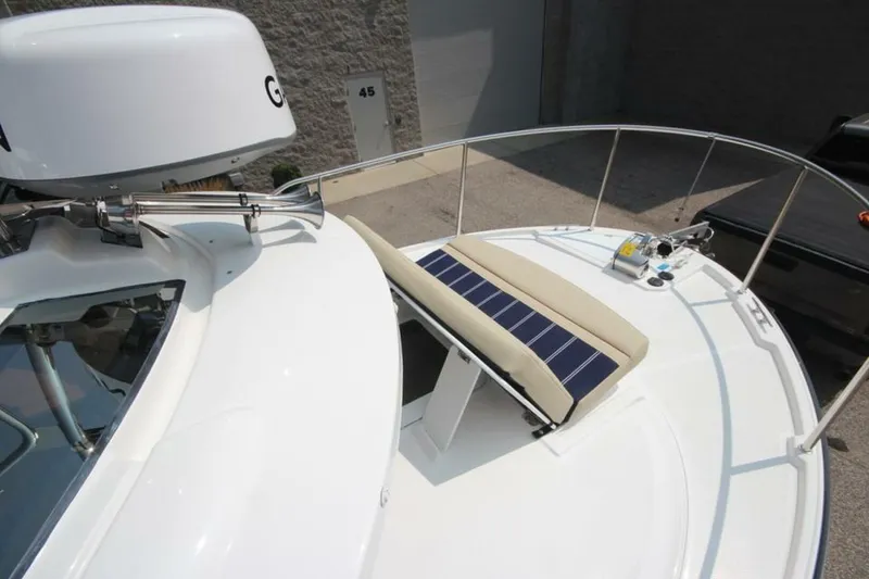 Slide: The Image of Ranger Tug R-27 Luxury Edition 2025 - 5150339