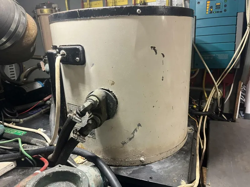 Slide: The Image of Symbol 44 Sun Deck MK II 1987 - 5150827