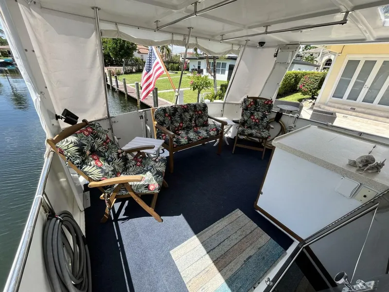 Slide: The Image of Symbol 44 Sun Deck MK II 1987 - 5150718