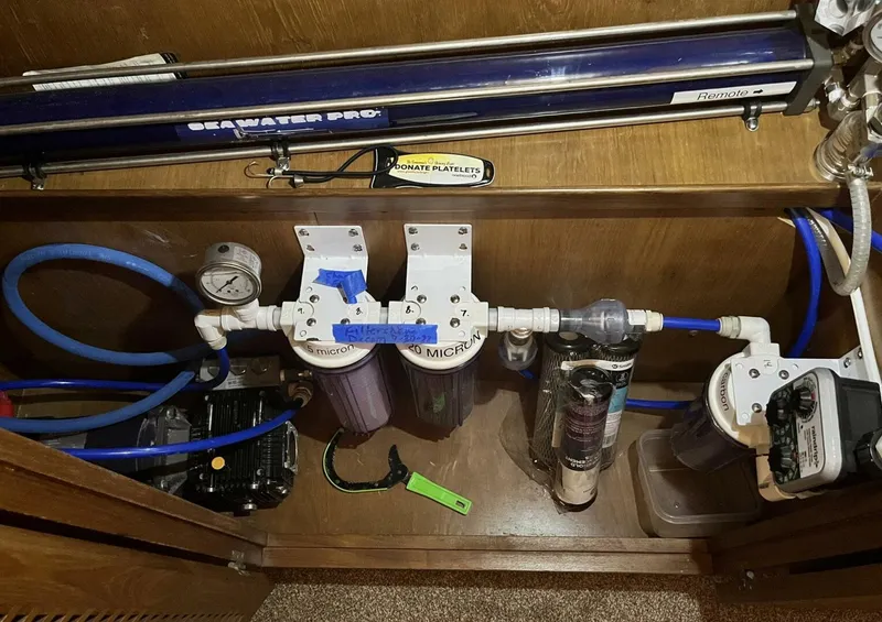 Slide: The Image of Symbol 44 Sun Deck MK II 1987 - 5150837