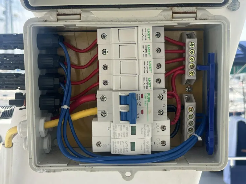 Slide: The Image of Symbol 44 Sun Deck MK II 1987 - 5150841