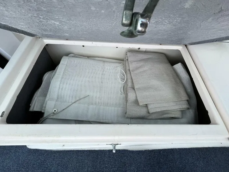 Slide: The Image of Symbol 44 Sun Deck MK II 1987 - 5150741