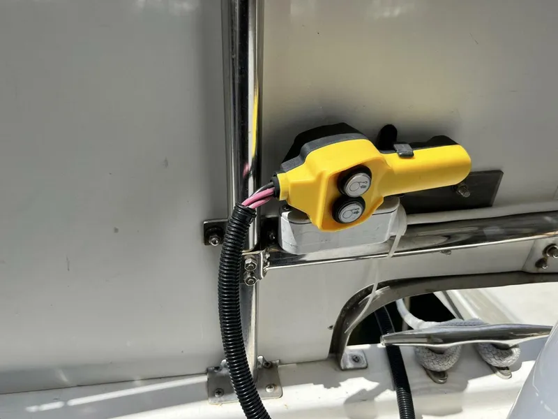 Slide: The Image of Symbol 44 Sun Deck MK II 1987 - 5150748