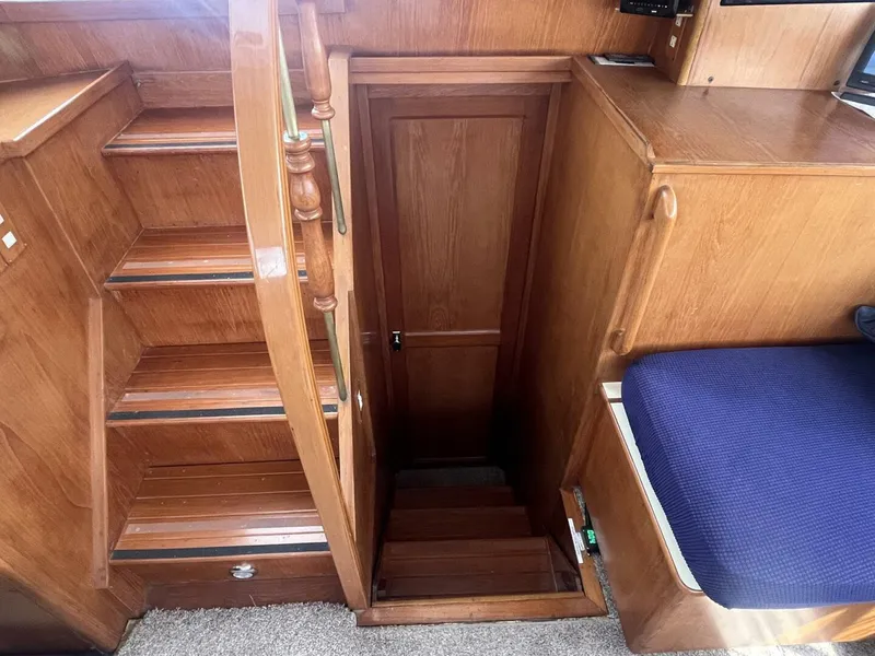 Slide: The Image of Symbol 44 Sun Deck MK II 1987 - 5150767