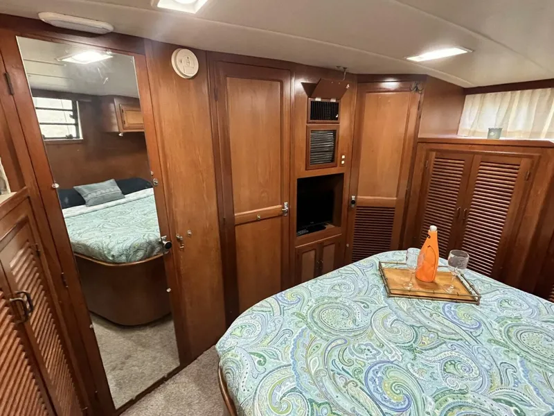 Slide: The Image of Symbol 44 Sun Deck MK II 1987 - 5150770