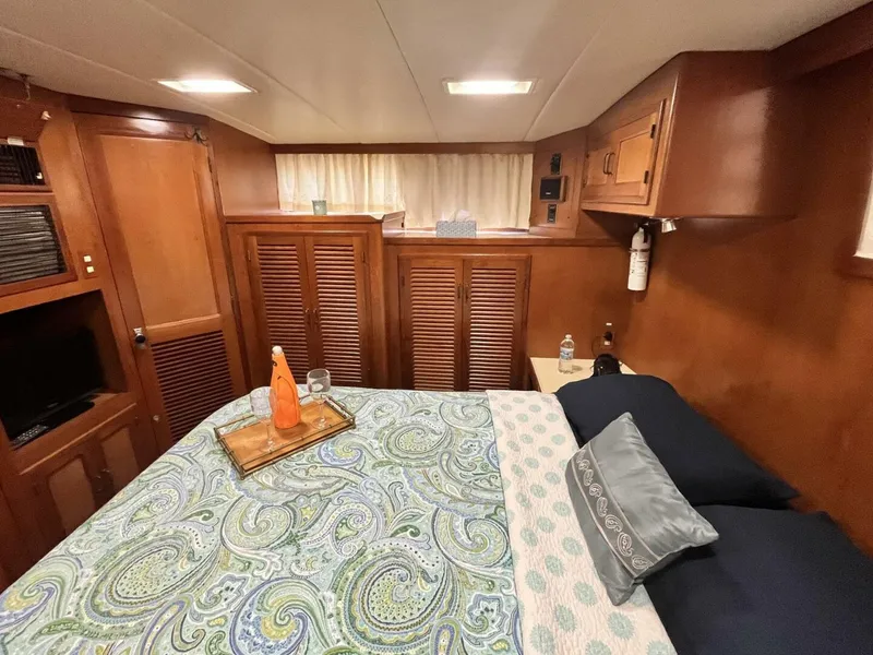 Slide: The Image of Symbol 44 Sun Deck MK II 1987 - 5150772