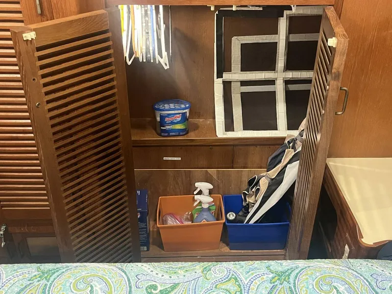 Slide: The Image of Symbol 44 Sun Deck MK II 1987 - 5150773