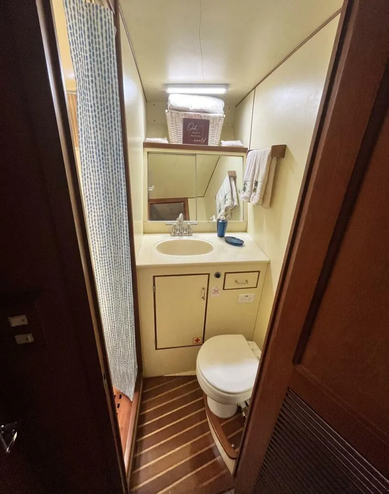 Slide: The Image of Symbol 44 Sun Deck MK II 1987 - 5150788