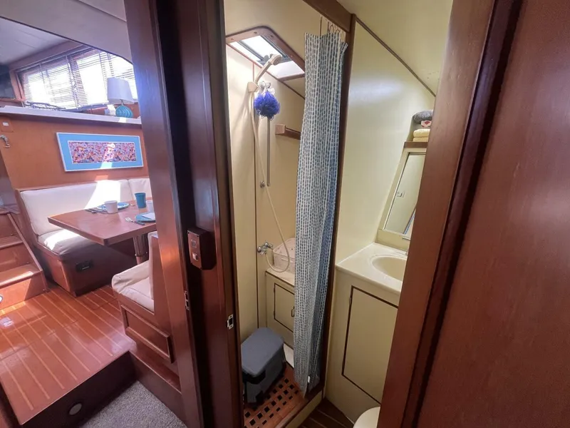 Slide: The Image of Symbol 44 Sun Deck MK II 1987 - 5150790