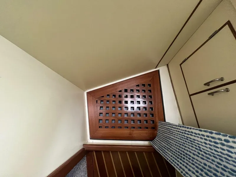 Slide: The Image of Symbol 44 Sun Deck MK II 1987 - 5150793