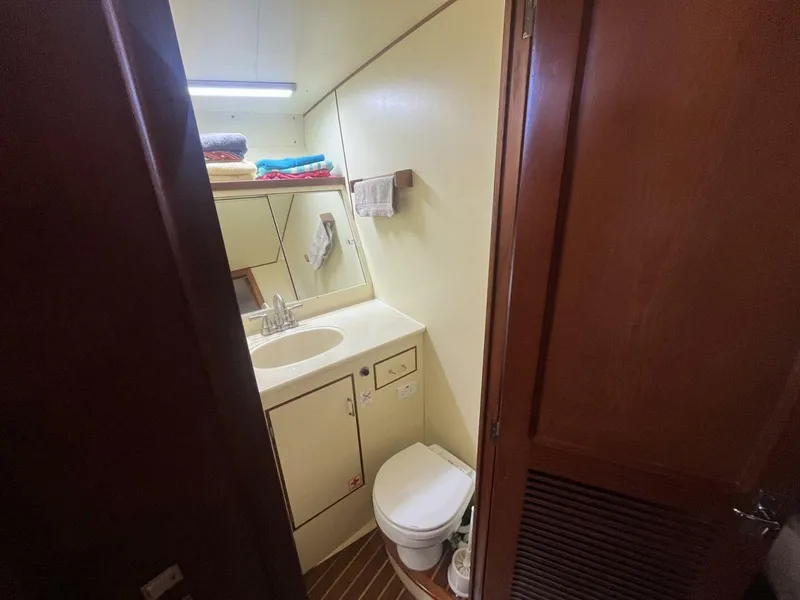 Slide: The Image of Symbol 44 Sun Deck MK II 1987 - 5150794