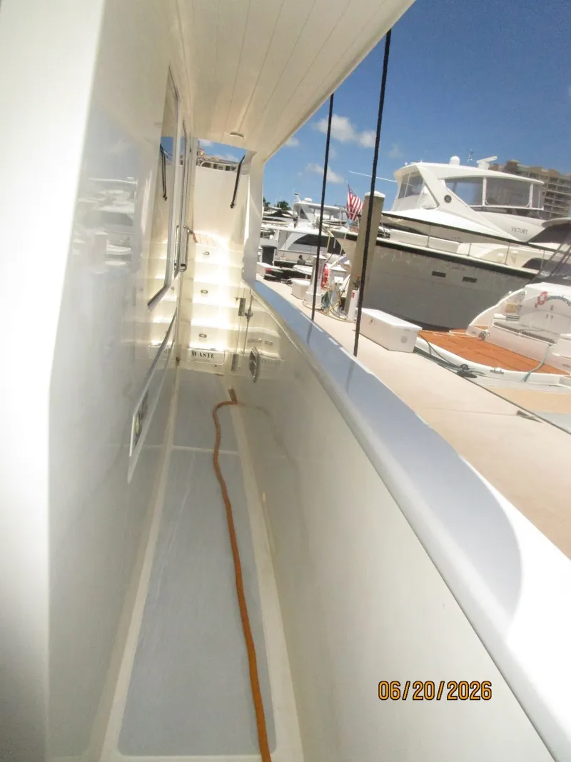 Slide: The Image of 45' Northwest starboard side deck2 - 6482797
