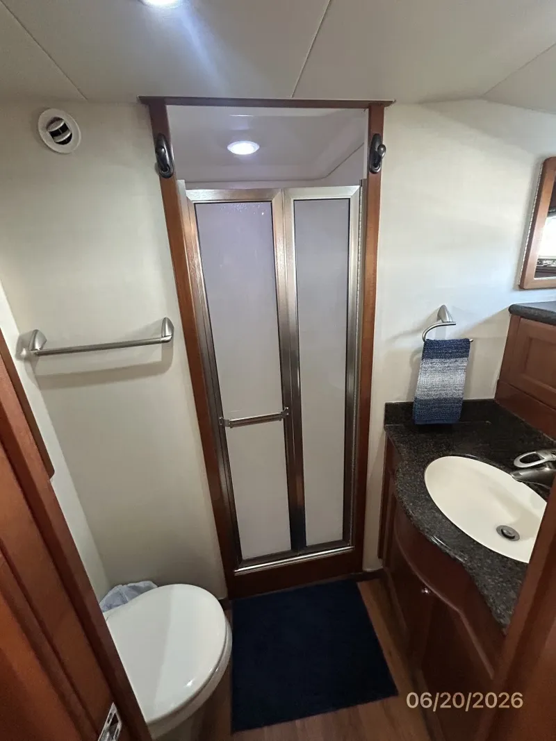 Slide: The Image of 45' Northwest master stateroom head - 6482767