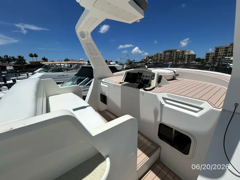 Slide: The Image of 45' Northwest flybridge helm2 - 6482729