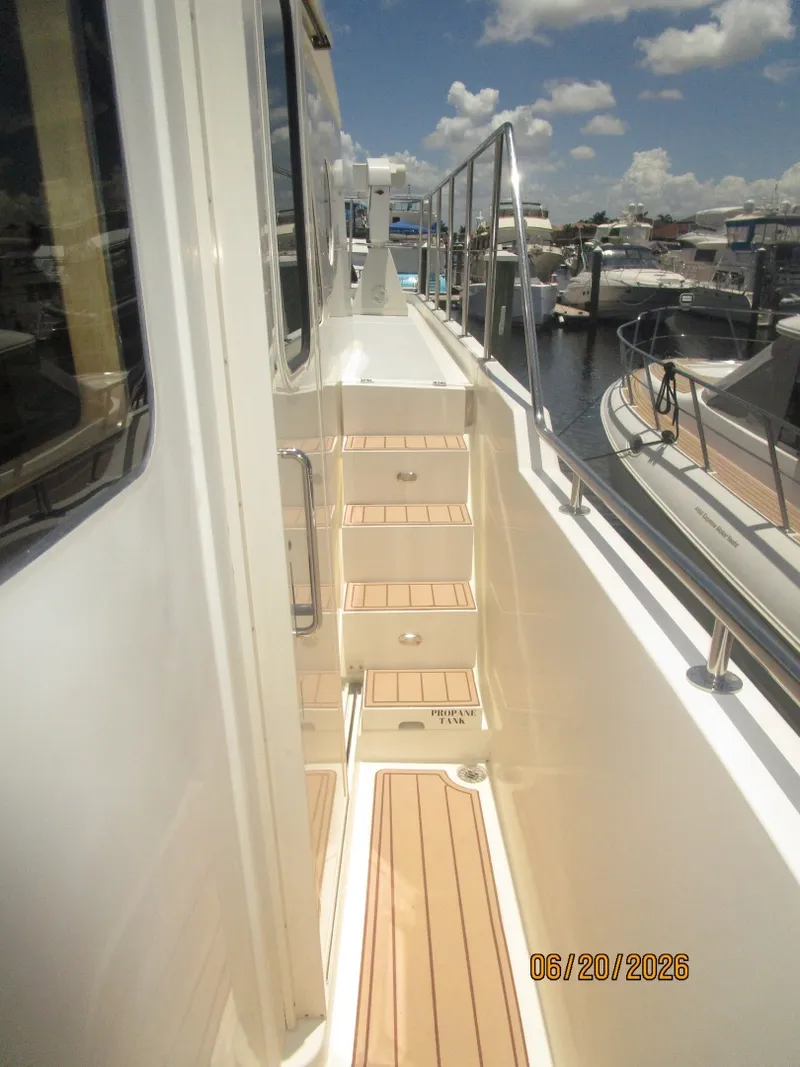Slide: The Image of 45' Northwest port side deck - 6482783