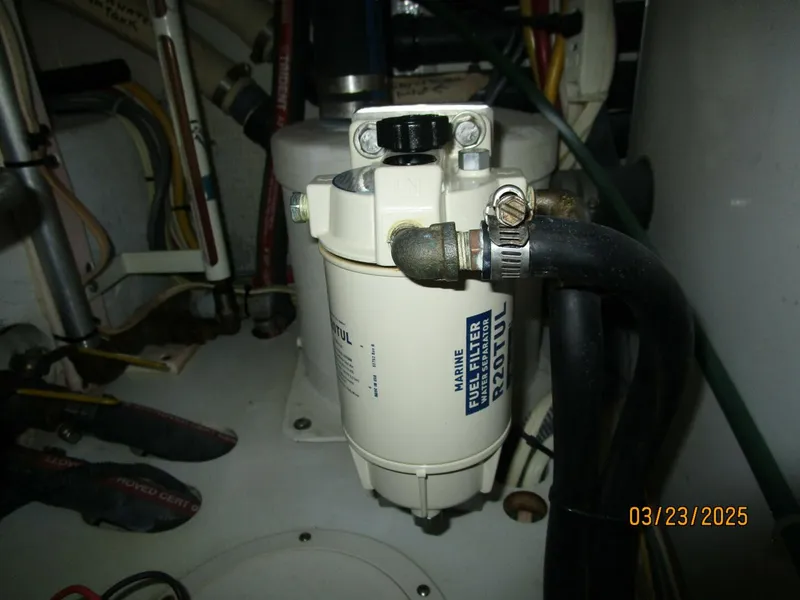 Slide: The Image of 45' Northwest generator Racor fuel filter - 5151158