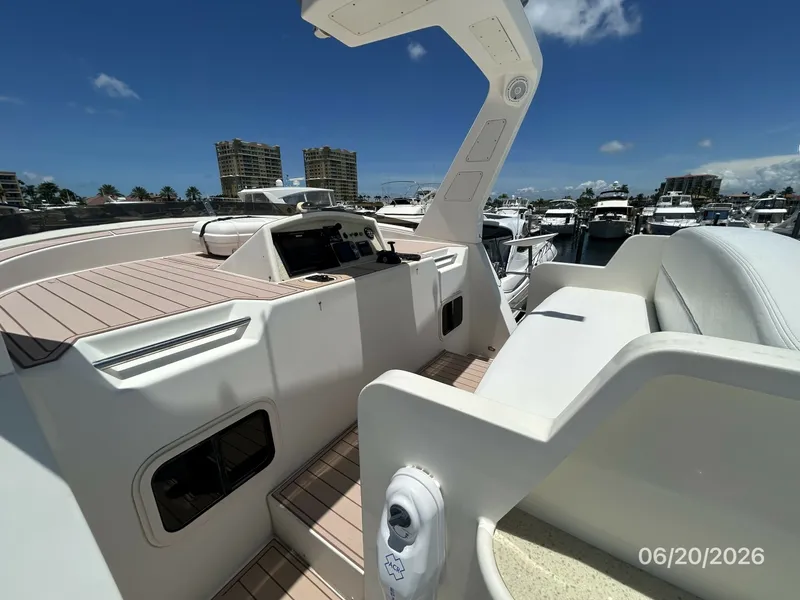 Slide: The Image of 45' Northwest flybridge helm1 - 6482730