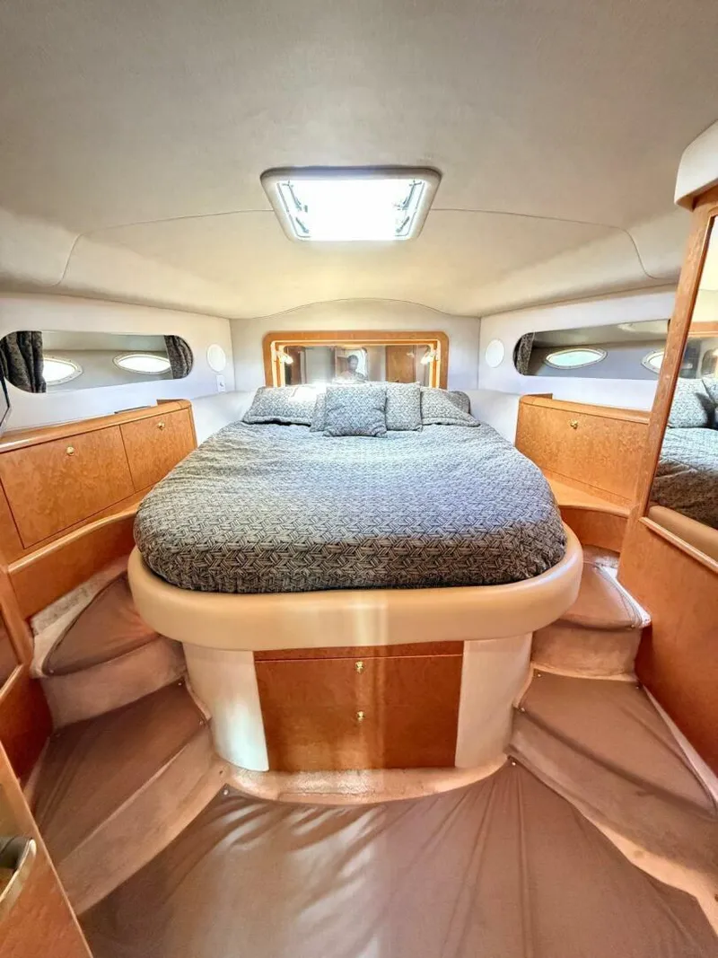 Slide: The Image of Sea Ray 400 Sedan Bridge 1997 - 5151086