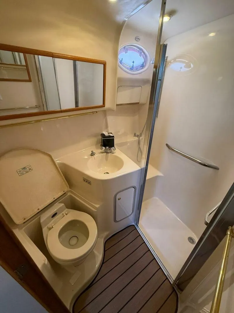 Slide: The Image of Sea Ray 400 Sedan Bridge 1997 - 5151090