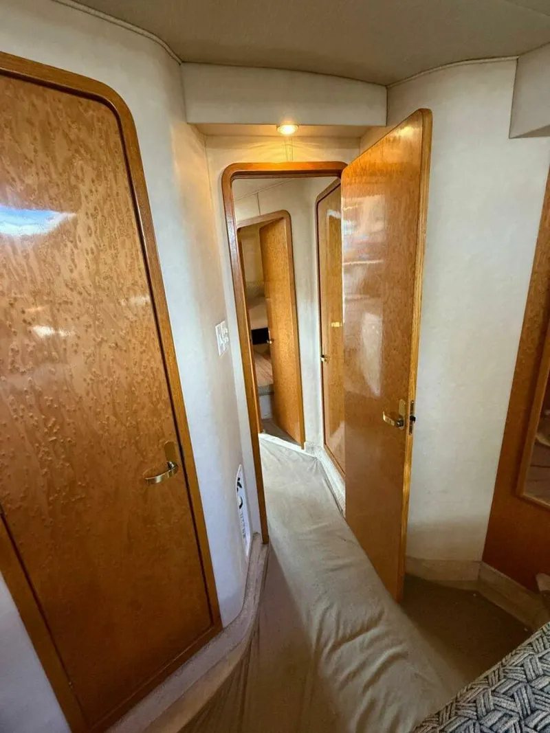 Slide: The Image of Sea Ray 400 Sedan Bridge 1997 - 5151092