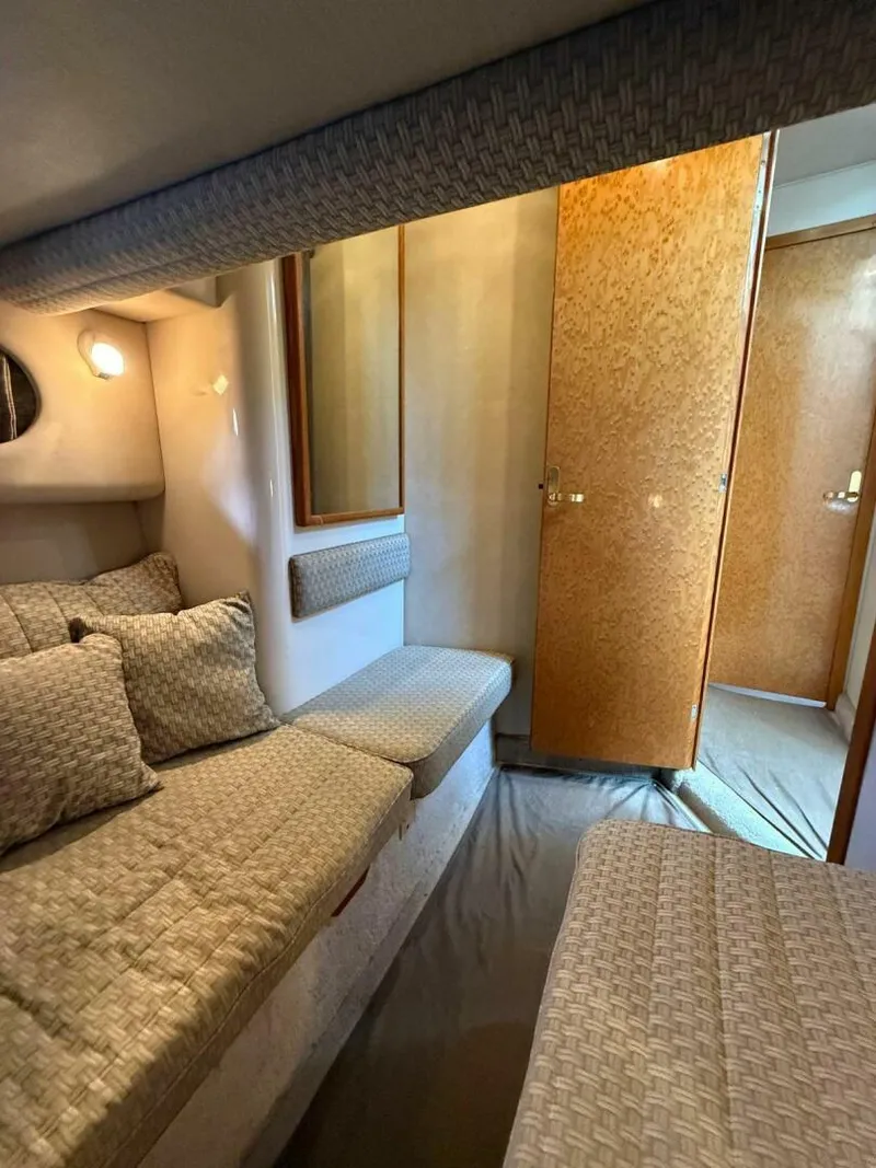 Slide: The Image of Sea Ray 400 Sedan Bridge 1997 - 5151095