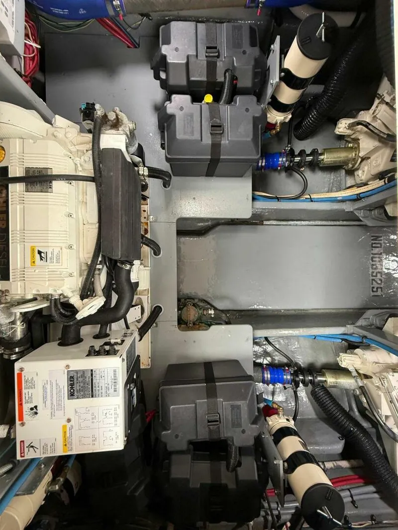 Slide: The Image of Sea Ray 400 Sedan Bridge 1997 - 5151098