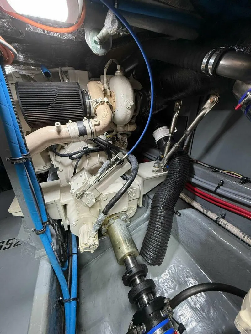 Slide: The Image of Sea Ray 400 Sedan Bridge 1997 - 5151113