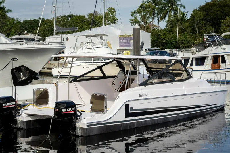 Slide: The Image of New Power Catamaran for sale 2023 Gemini Freestyle 399 Power - HULL 009 - 5151478