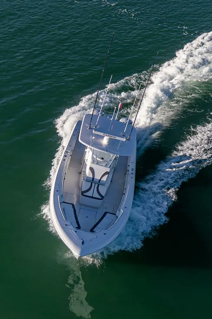 Slide: The Image of Contender 39 ST 2022 - 5151928