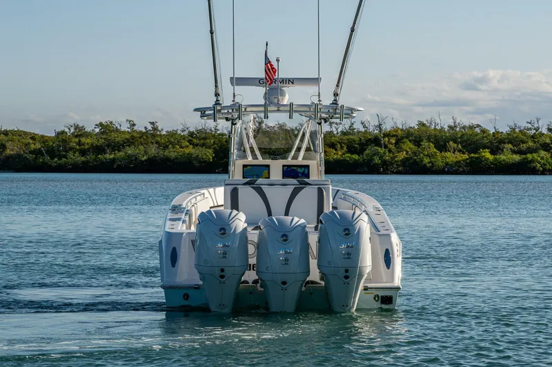 Slide: The Image of Contender 39 ST 2022 - 5151947