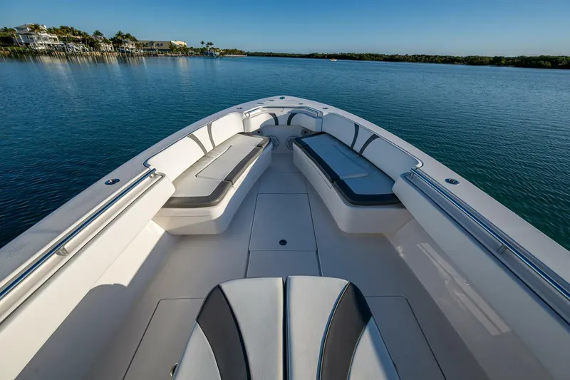 Slide: The Image of Contender 39 ST 2022 - 5151930