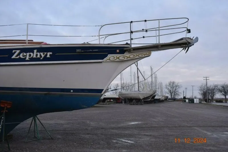 Slide: The Image of Gozzard 36 1988 - 5152395