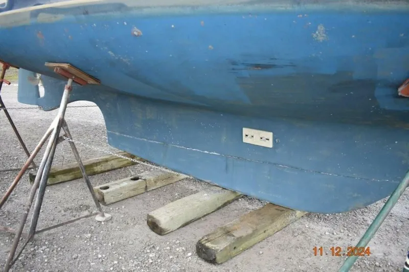 Slide: The Image of Gozzard 36 1988 - 5152399