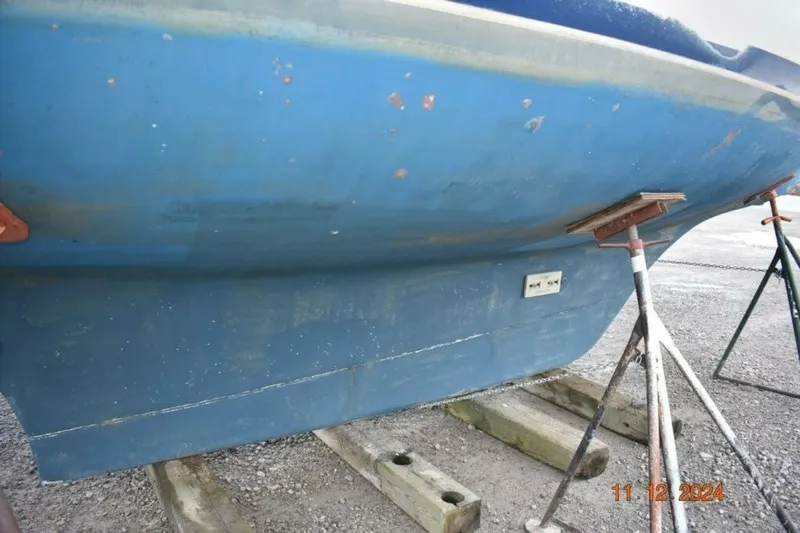 Slide: The Image of Gozzard 36 1988 - 5152400