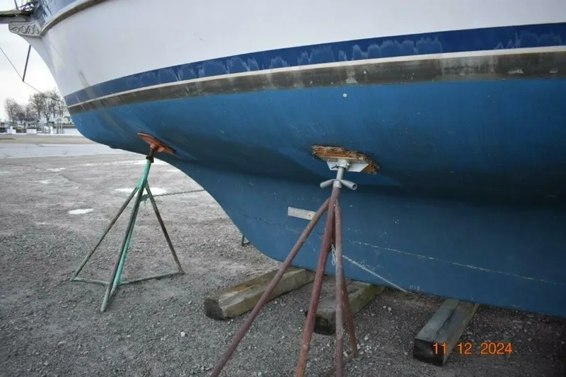 Slide: The Image of Gozzard 36 1988 - 5152406