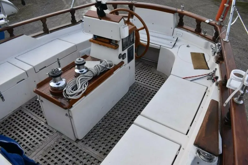 Slide: The Image of Gozzard 36 1988 - 5152427