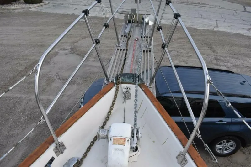 Slide: The Image of Gozzard 36 1988 - 5152419