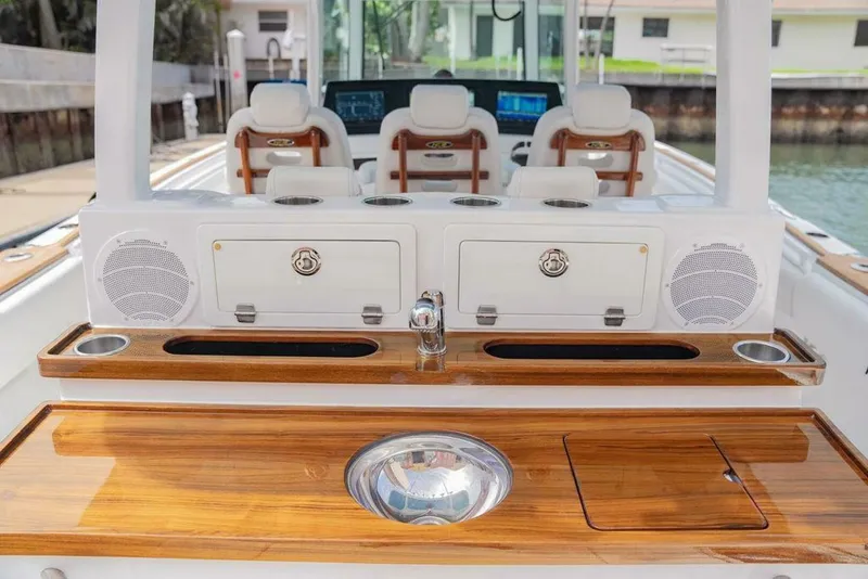 Slide: The Image of HCB 42 Siesta 2020 - 5152683