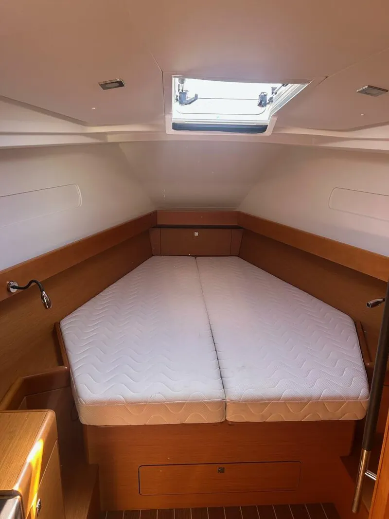 Slide: The Image of Jeanneau Sun Odyssey 44DS 2017 - 5581838