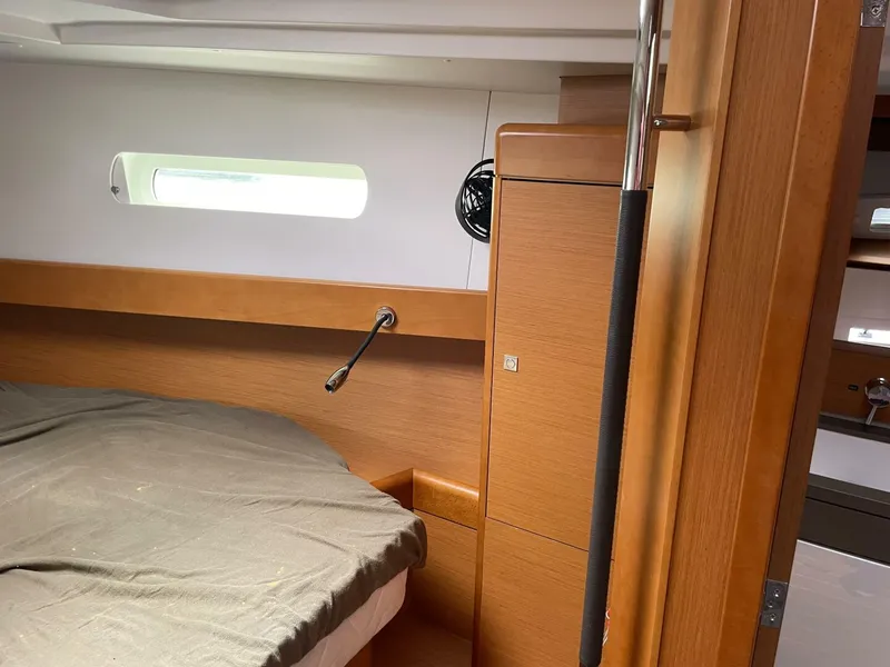 Slide: The Image of Jeanneau Sun Odyssey 44DS 2017 - 5379525