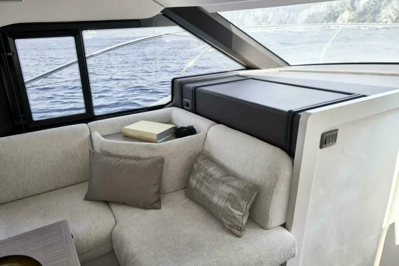 Slide: The Image of 2025 49 Prestige F4 Flybridge - Salon/Dinette Sistership - 5153899