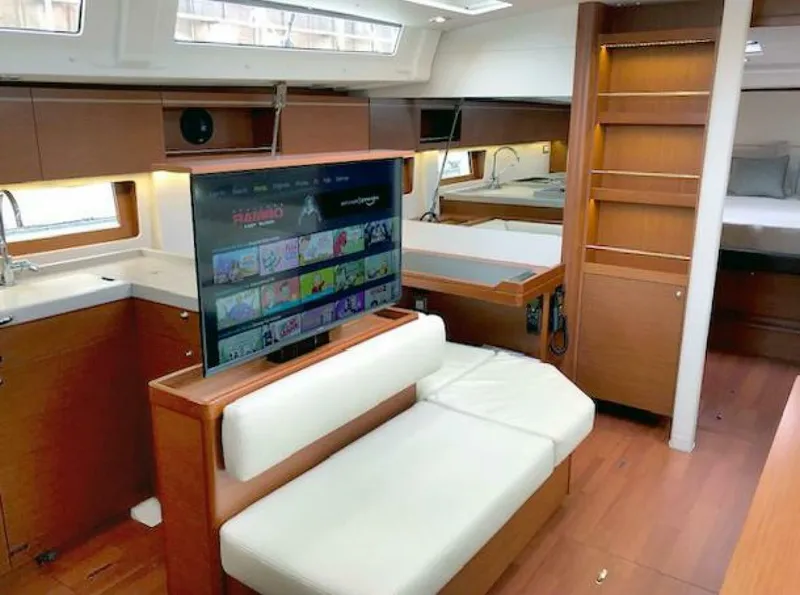 Slide: The Image of Beneteau Oceanis 51.1 2019 - 5154071