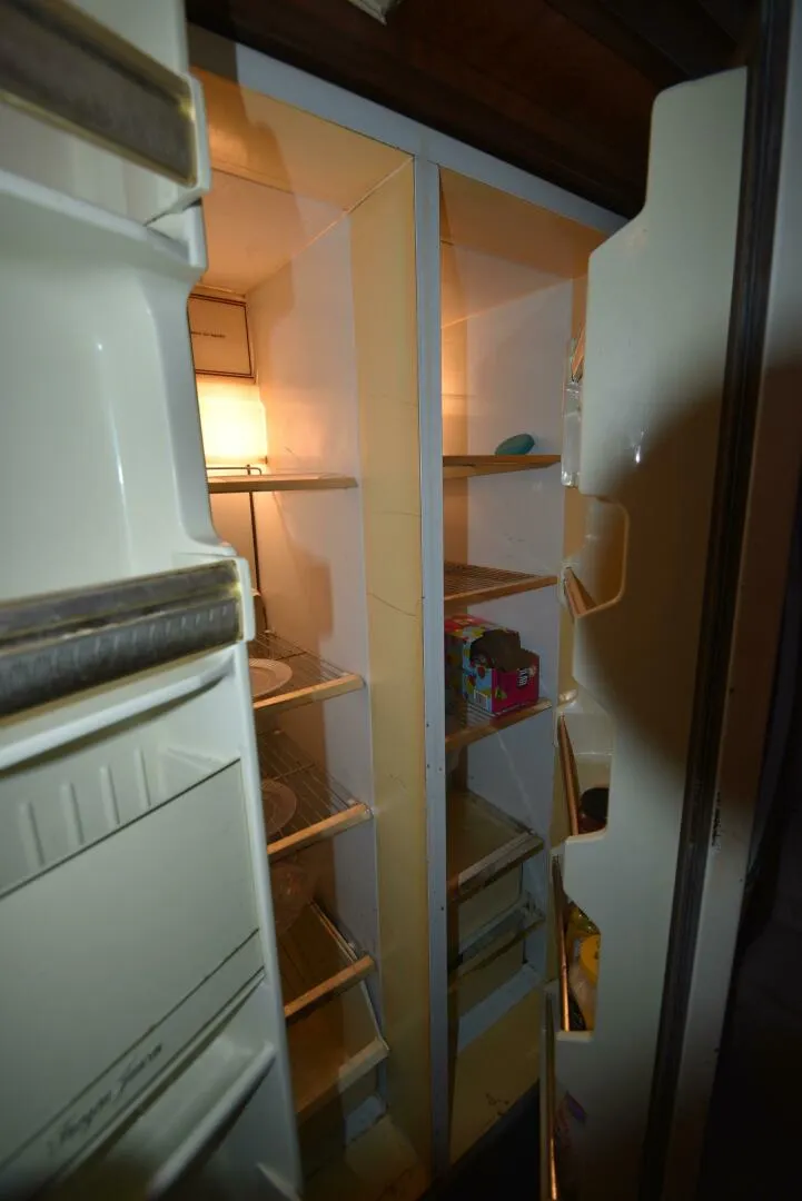 Slide: The Image of Hatteras 46 Convertible 1978 - 5154331