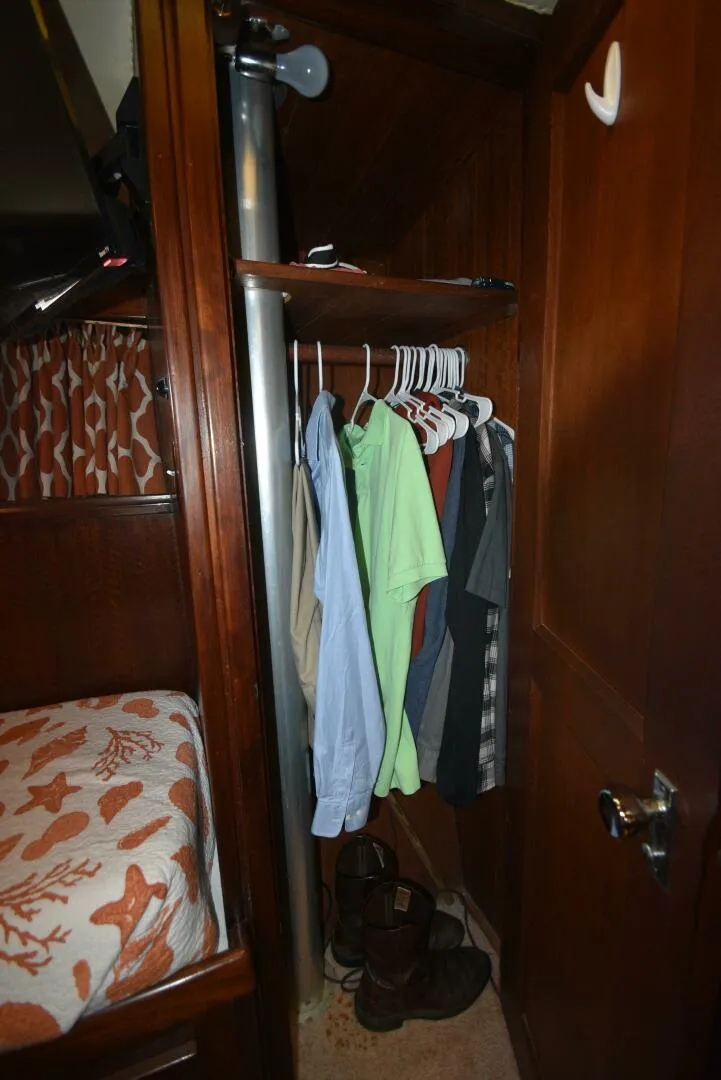 Slide: The Image of Hatteras 46 Convertible 1978 - 5154338