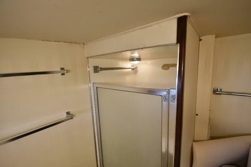 Slide: The Image of Hatteras 46 Convertible 1978 - 5154341